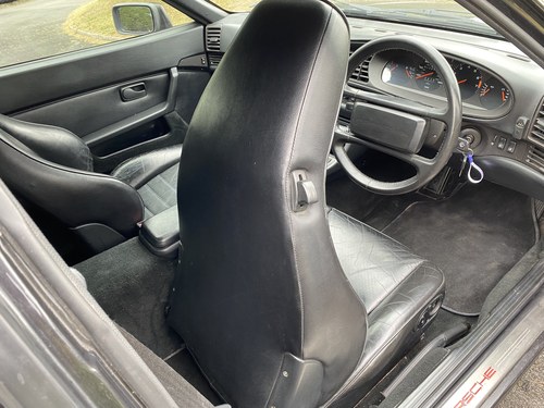 1990 Porsche 944 S2 Te koop (foto 67 van 232)