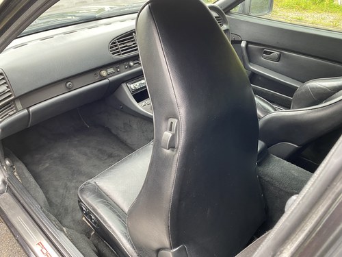 1990 Porsche 944 S2 Te koop (foto 79 van 232)