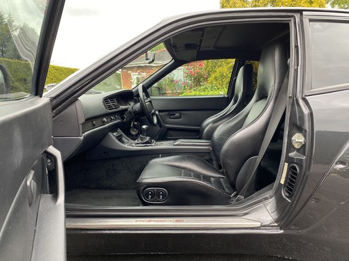 1990 Porsche 944 S2 Te koop (foto 90 van 232)