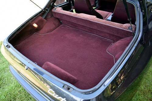 RESERVE LOWERED - 1988 Porsche 944 Turbo For Sale (picture 38 of 93)