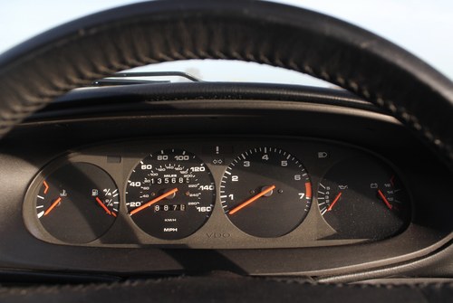 1987 Porsche 944 till salu (bild 88 av 154)