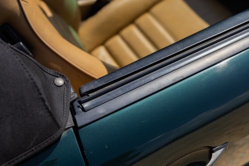 1989 Porsche 964 Cabriolet zum Verkauf (Bild 35 von 79)