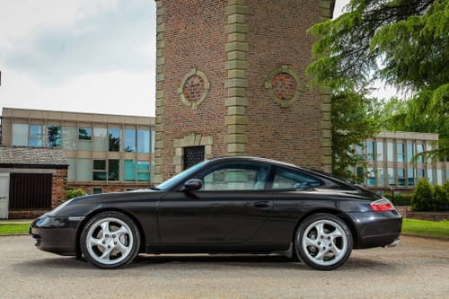 2000 Porsche 996 Carrera 4 (Manual) à vendre (picture 7 of 76)