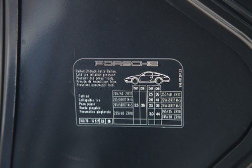 2000 Porsche 996 Carrera 4 (Manual) à vendre (picture 51 of 76)