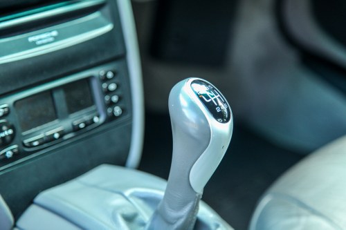 2000 Porsche 996 Carrera 4 (Manual) à vendre (picture 34 of 76)