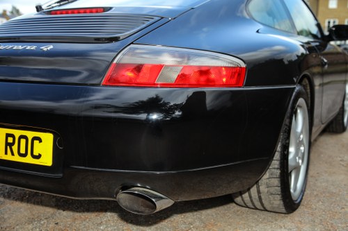 2000 Porsche 996 Carrera 4 (Manual) à vendre (picture 64 of 76)