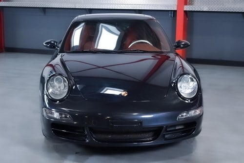 2007 Porsche 911 (997) Carrera 'Sunroof' Coupe 3.6-litre LHD In vendita (immagine 2 di 46)