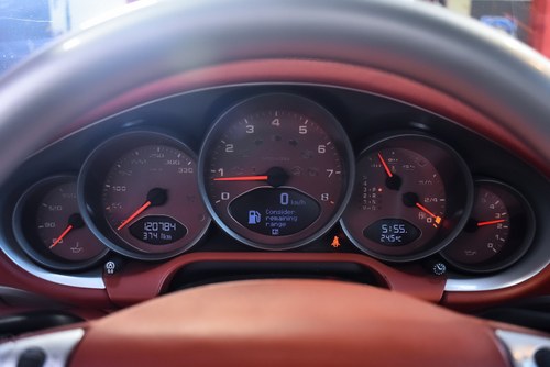 2007 Porsche 911 (997) Carrera 'Sunroof' Coupe 3.6-litre LHD In vendita (immagine 40 di 46)