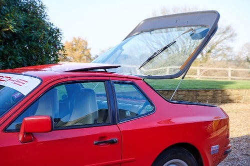 1986 Porsche 944 Te koop (foto 78 van 136)