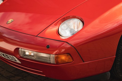 NO RESERVE - 1991 Porsche 928 S4 à vendre (picture 77 of 134)