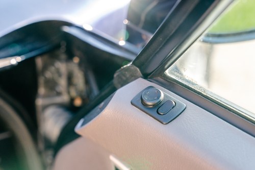 1995 Porsche 911 Carrera Cabriolet 993 till salu (bild 43 av 260)