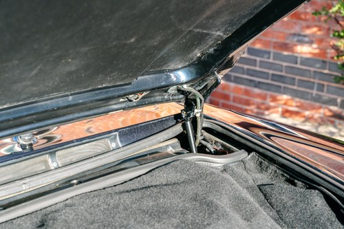 1995 Porsche 911 Carrera Cabriolet 993 till salu (bild 203 av 260)