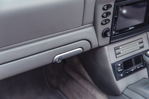 2002 Porsche 911 (996) Carrera 2 Cabriolet à venda (imagem 47 de 246)