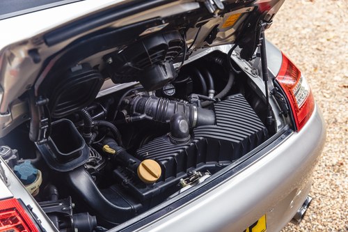 2002 Porsche 911 (996) Carrera 2 Cabriolet à venda (imagem 219 de 246)