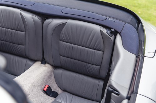 2002 Porsche 911 (996) Carrera 2 Cabriolet à venda (imagem 81 de 246)