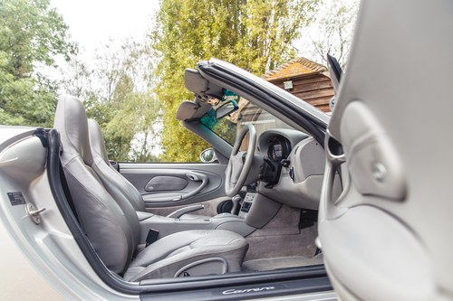 2002 Porsche 911 (996) Carrera 2 Cabriolet à venda (imagem 66 de 246)