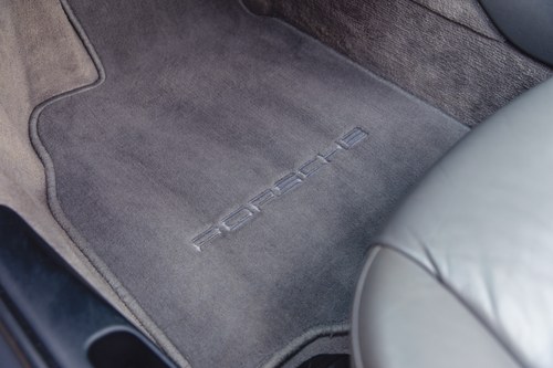 2002 Porsche 911 (996) Carrera 2 Cabriolet à venda (imagem 89 de 246)