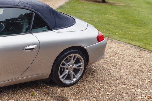 2002 Porsche 911 (996) Carrera 2 Cabriolet à venda (imagem 178 de 246)