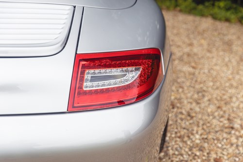 2002 Porsche 911 (996) Carrera 2 Cabriolet à venda (imagem 186 de 246)