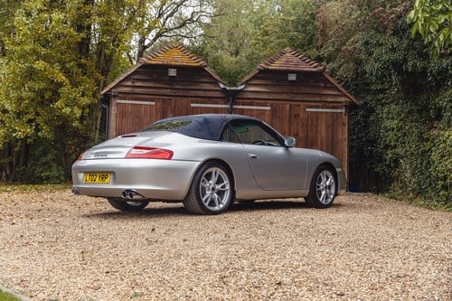 2002 Porsche 911 (996) Carrera 2 Cabriolet à venda (imagem 21 de 246)