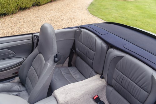 2002 Porsche 911 (996) Carrera 2 Cabriolet à venda (imagem 79 de 246)