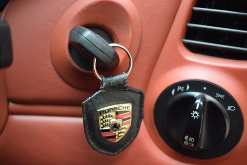 2003 Porsche 911 C2 (996) till salu (bild 49 av 200)