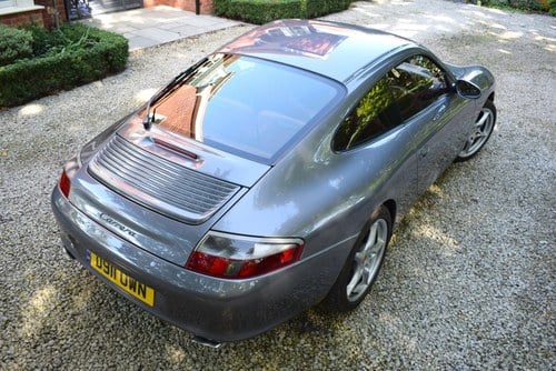 2003 Porsche 911 C2 (996) till salu (bild 11 av 200)