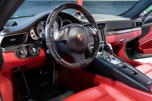 2015 Porsche 911 Carrera GTS Coupé (991) In vendita (immagine 23 di 68)