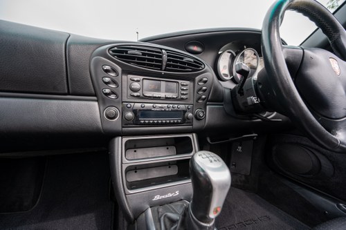 Porsche Boxster S zum Verkauf (Bild 44 von 155)