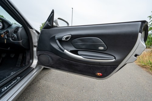 Porsche Boxster S zum Verkauf (Bild 67 von 155)