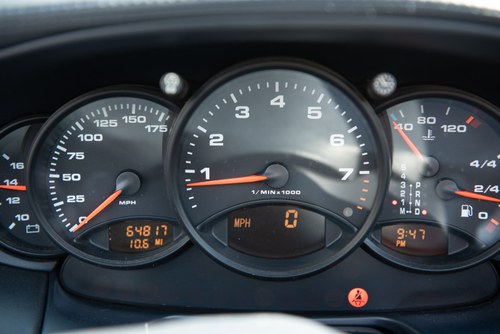 2001 Porsche 911 (996) Carrera 4 Cabriolet In vendita (immagine 45 di 108)