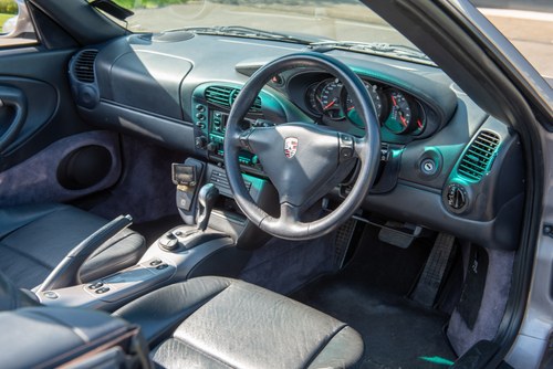 2001 Porsche 911 (996) Carrera 4 Cabriolet In vendita (immagine 41 di 108)