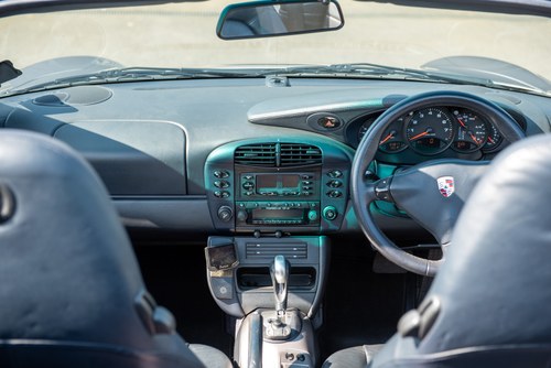 2001 Porsche 911 (996) Carrera 4 Cabriolet In vendita (immagine 32 di 108)