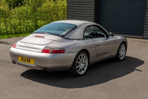 2001 Porsche 911 (996) Carrera 4 Cabriolet In vendita (immagine 22 di 108)