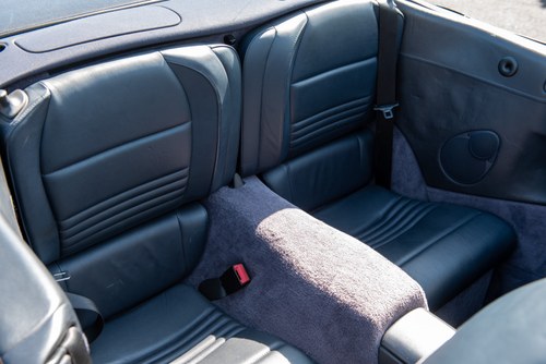 2001 Porsche 911 (996) Carrera 4 Cabriolet In vendita (immagine 38 di 108)