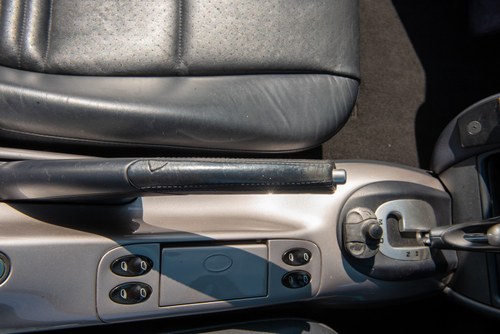 2001 Porsche 911 (996) Carrera 4 Cabriolet In vendita (immagine 55 di 108)