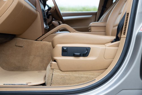 NO RESERVE - 2006 Porsche Cayenne 3.2 V6 à vendre (picture 37 of 170)