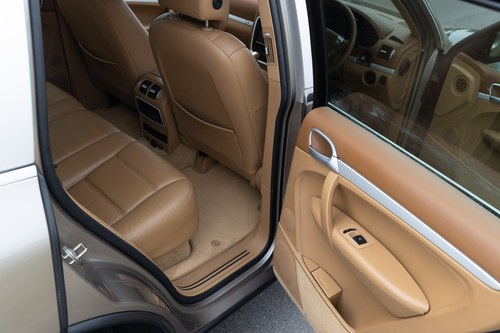 NO RESERVE - 2006 Porsche Cayenne 3.2 V6 à vendre (picture 41 of 170)