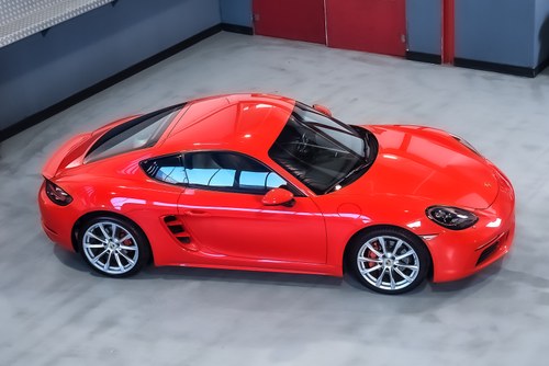 2018 Porsche Cayman 718 Coupe LHD For Sale (picture 14 of 94)
