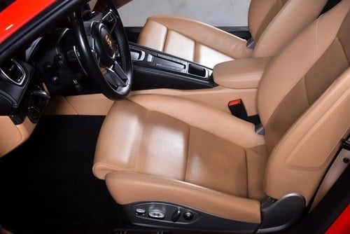 2018 Porsche Cayman 718 Coupe LHD For Sale (picture 33 of 94)