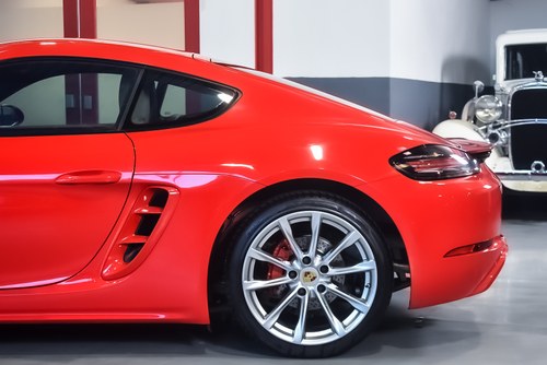 2018 Porsche Cayman 718 Coupe LHD For Sale (picture 82 of 94)