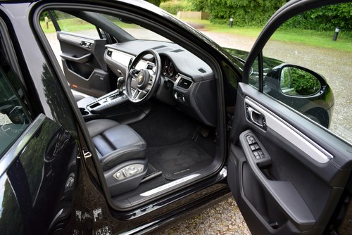 2015 Porsche Macan Turbo For Sale (picture 23 of 119)