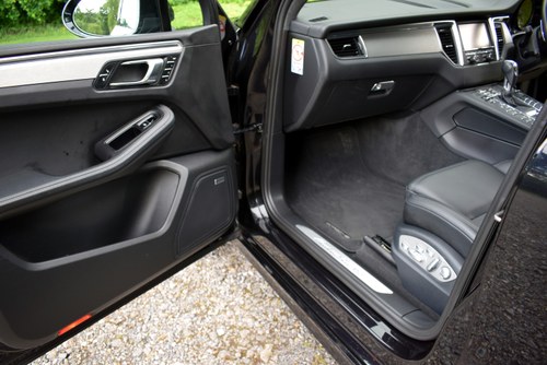 2015 Porsche Macan Turbo For Sale (picture 46 of 119)