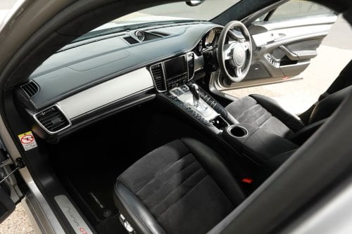 2013 Porsche Panamera GTS zum Verkauf (Bild 80 von 224)