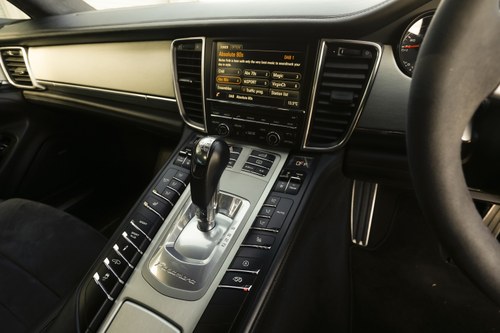 2013 Porsche Panamera GTS zum Verkauf (Bild 92 von 224)