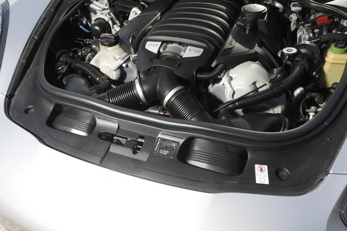 2013 Porsche Panamera GTS zum Verkauf (Bild 176 von 224)