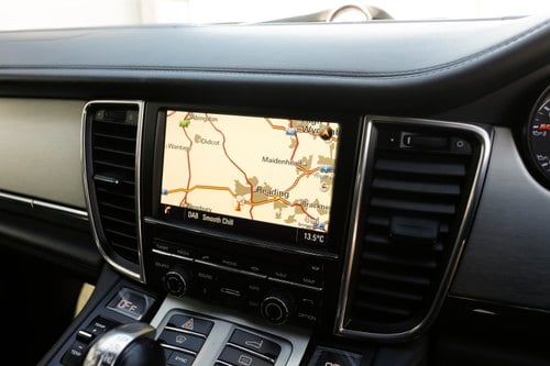 2013 Porsche Panamera GTS zum Verkauf (Bild 43 von 224)