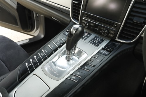 2013 Porsche Panamera GTS zum Verkauf (Bild 81 von 224)