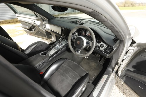 2013 Porsche Panamera GTS zum Verkauf (Bild 27 von 224)