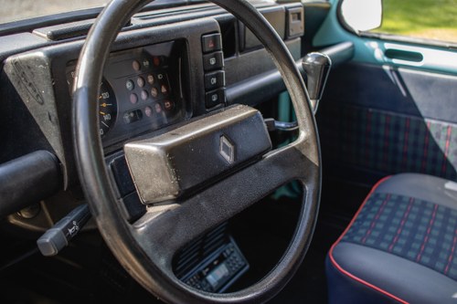 1991 Renault 4 GTL Te koop (foto 26 van 178)